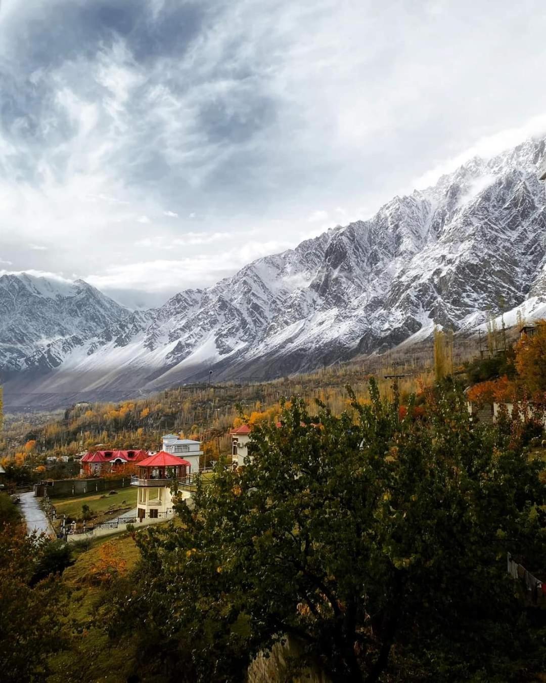 Hunza Lounge Hotel Karimabad  Exterior foto