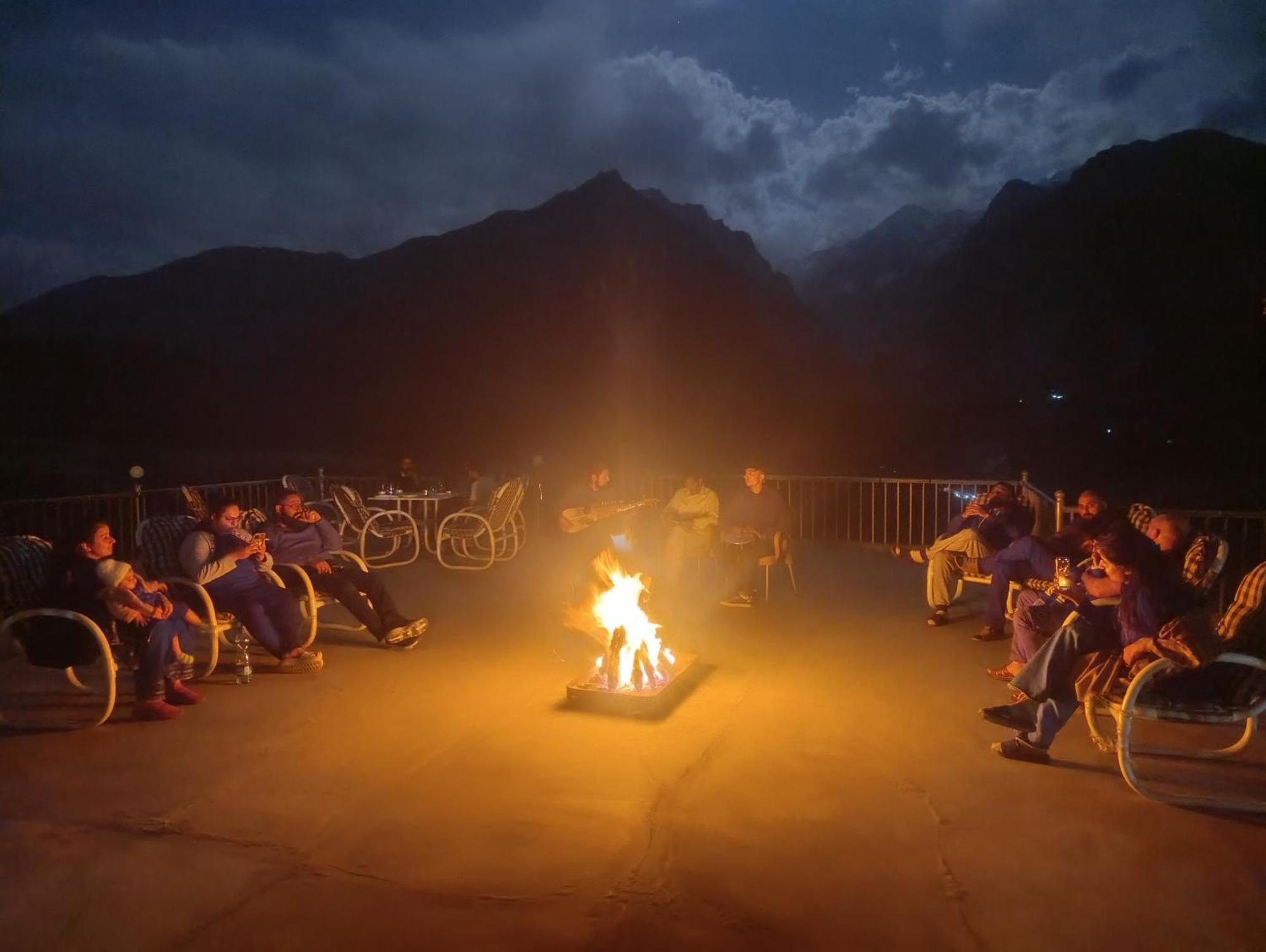 Hunza Lounge Hotel Karimabad  Exterior foto